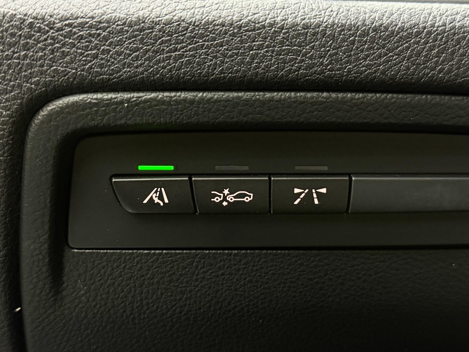 BMW ActiveHybrid 3 Sport Line Steptronic-image-19