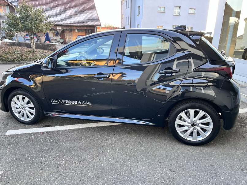MAZDA 2 1.5 Hybrid Exclusive-Line-showroom-element-3