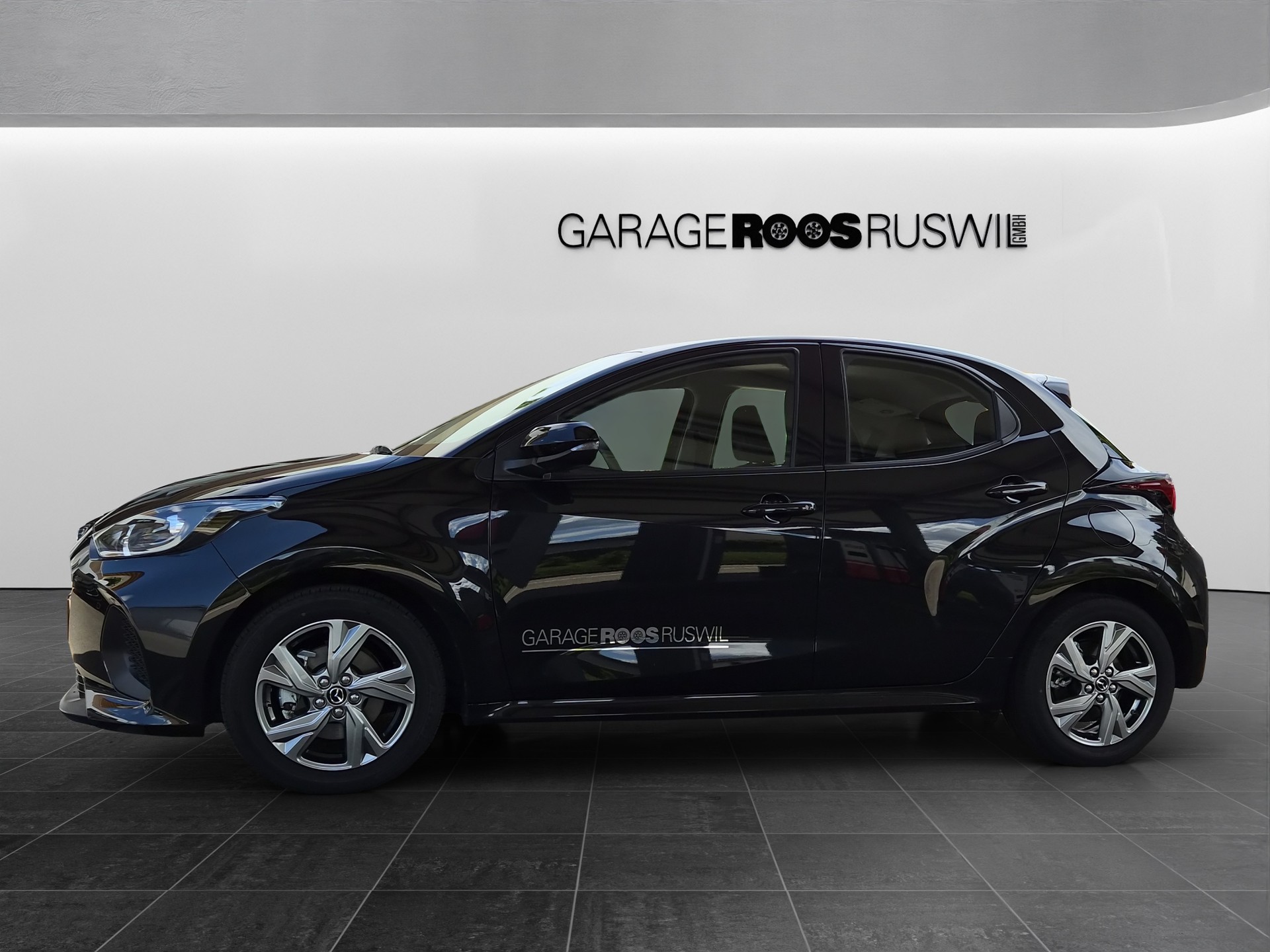 MAZDA 2 1.5 Hybrid Exclusive-Line-image-3