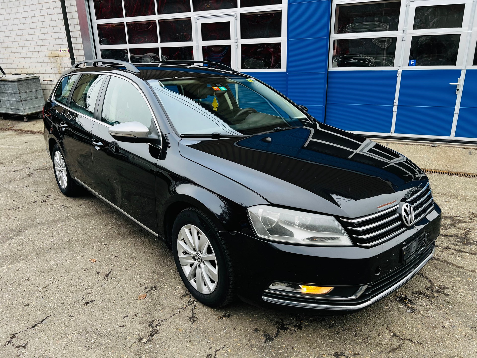 VW Passat Variant 2.0 TDI BMT Trendline DSG-image-0