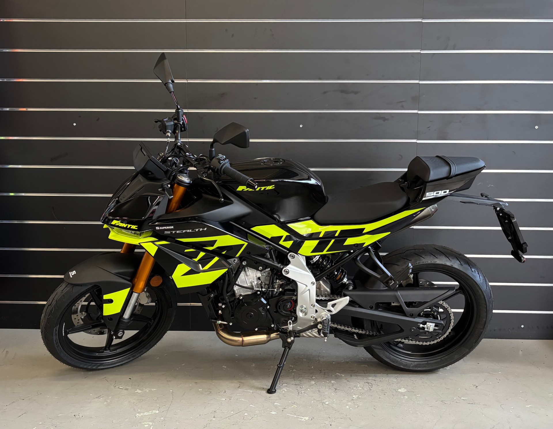 FANTIC Stealht 500-showroom-element-1