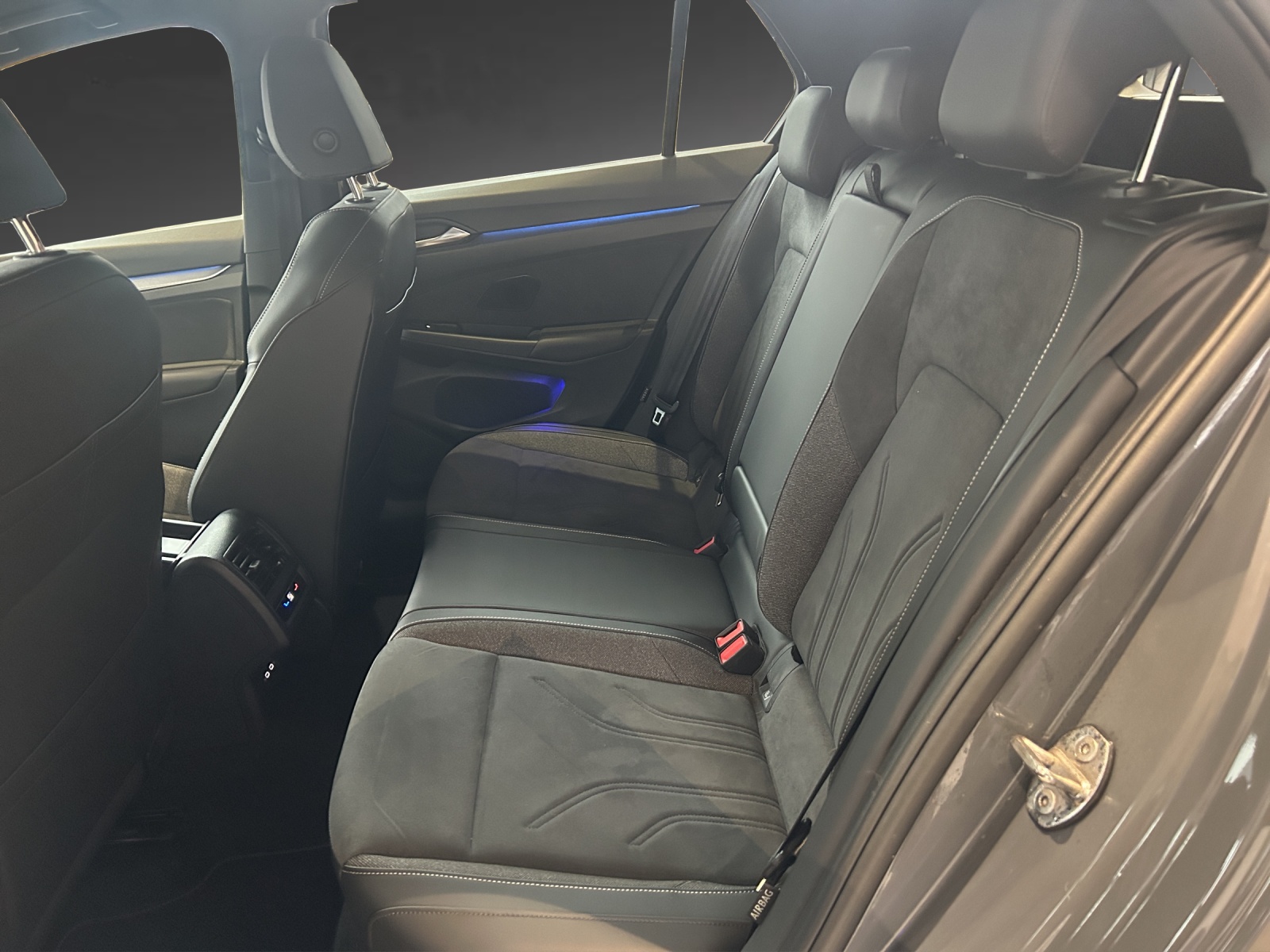 VW Golf 1.5 e TSI mHEV Edition 50 DSG-image-6