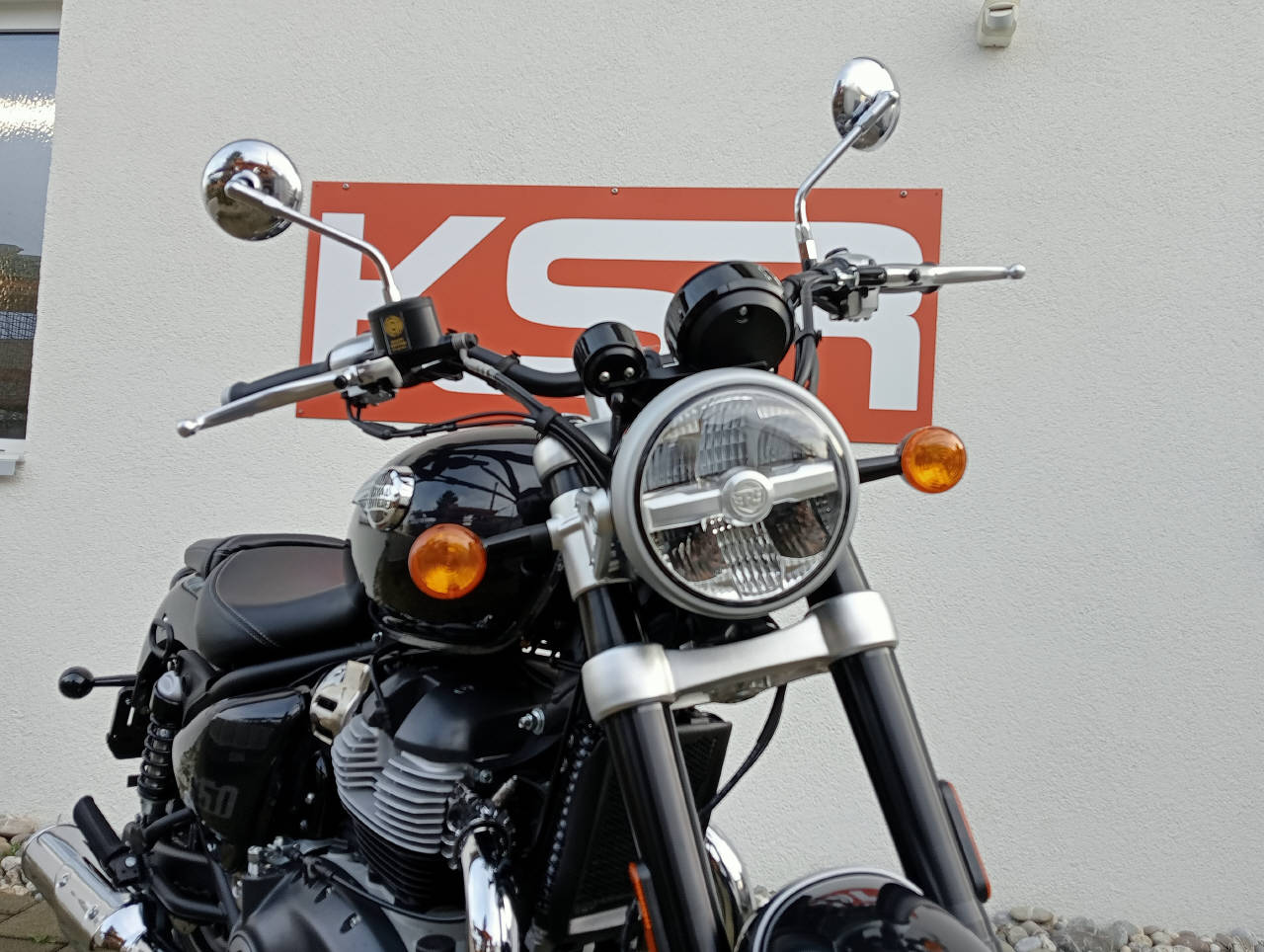 ROYAL ENFIELD Super Meteor 650 Astral-image-4