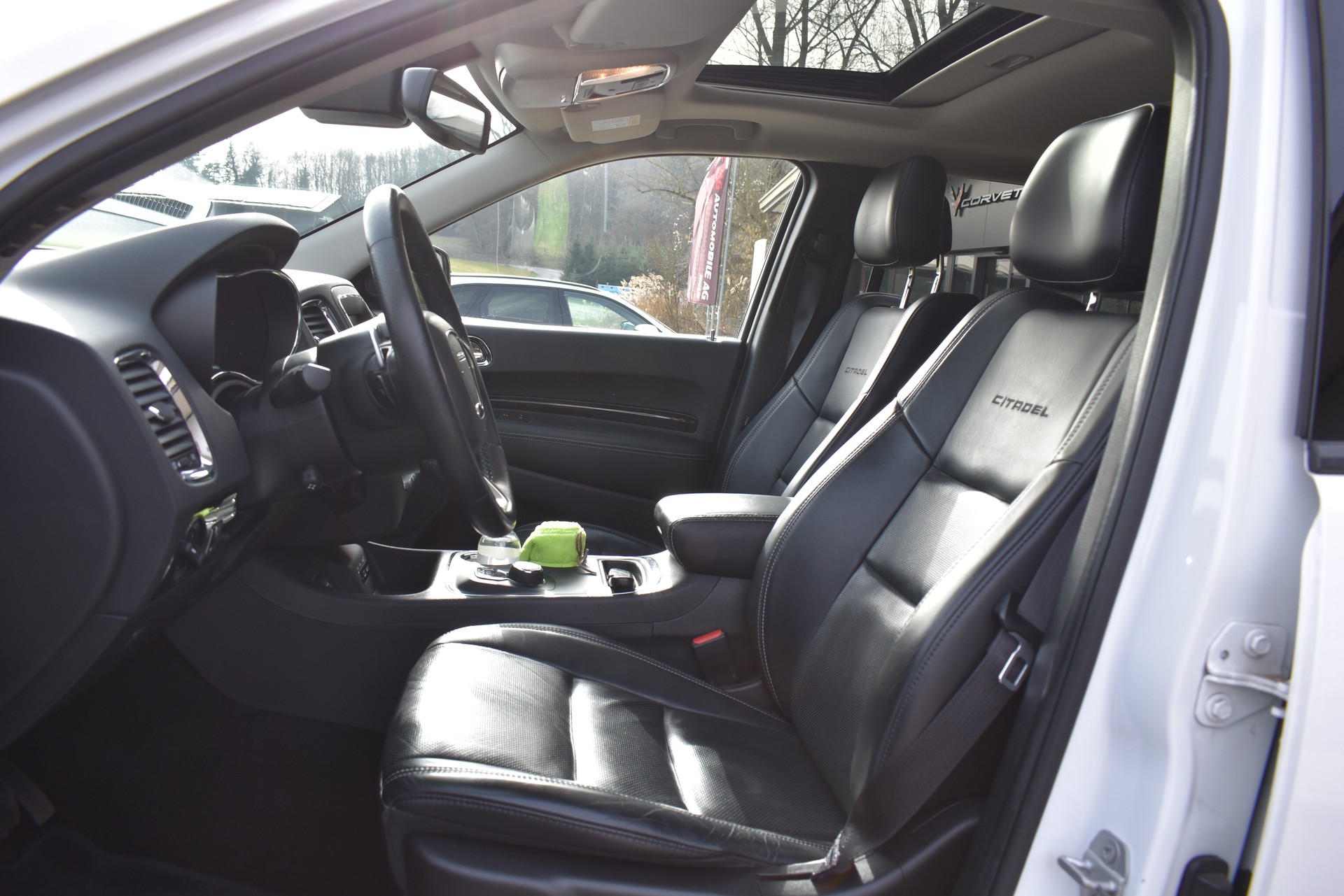 DODGE Durango Citadel 3.6 AWD-image-9