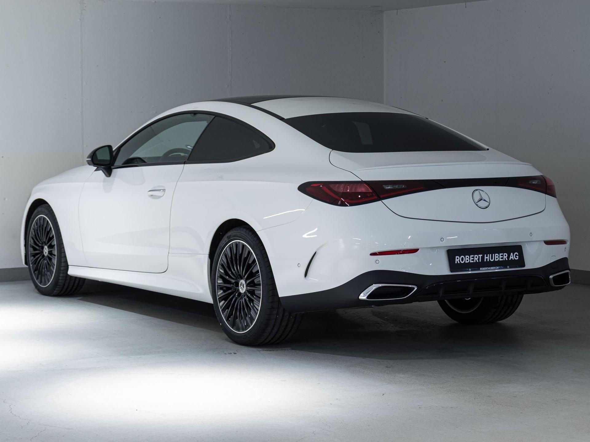 MERCEDES-BENZ CLE 200 4MATIC Coupé-image-3