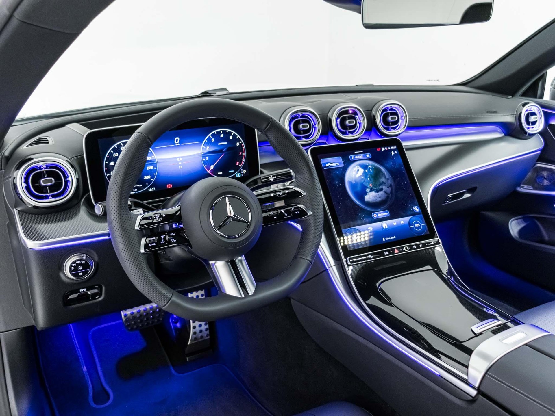MERCEDES-BENZ CLE 200 4MATIC Coupé-image-9