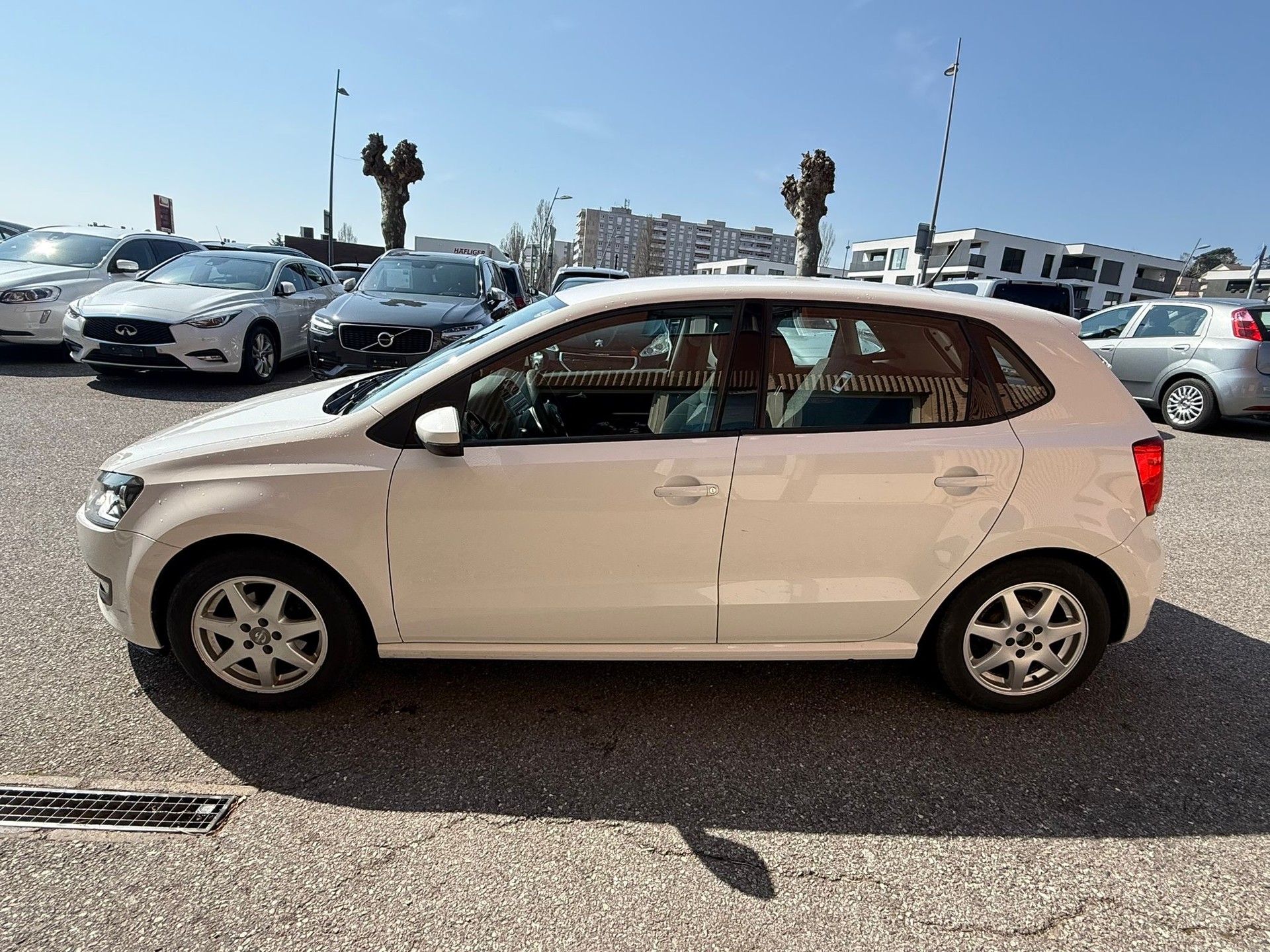 VW Polo 1.4 16V Trendline-image-5