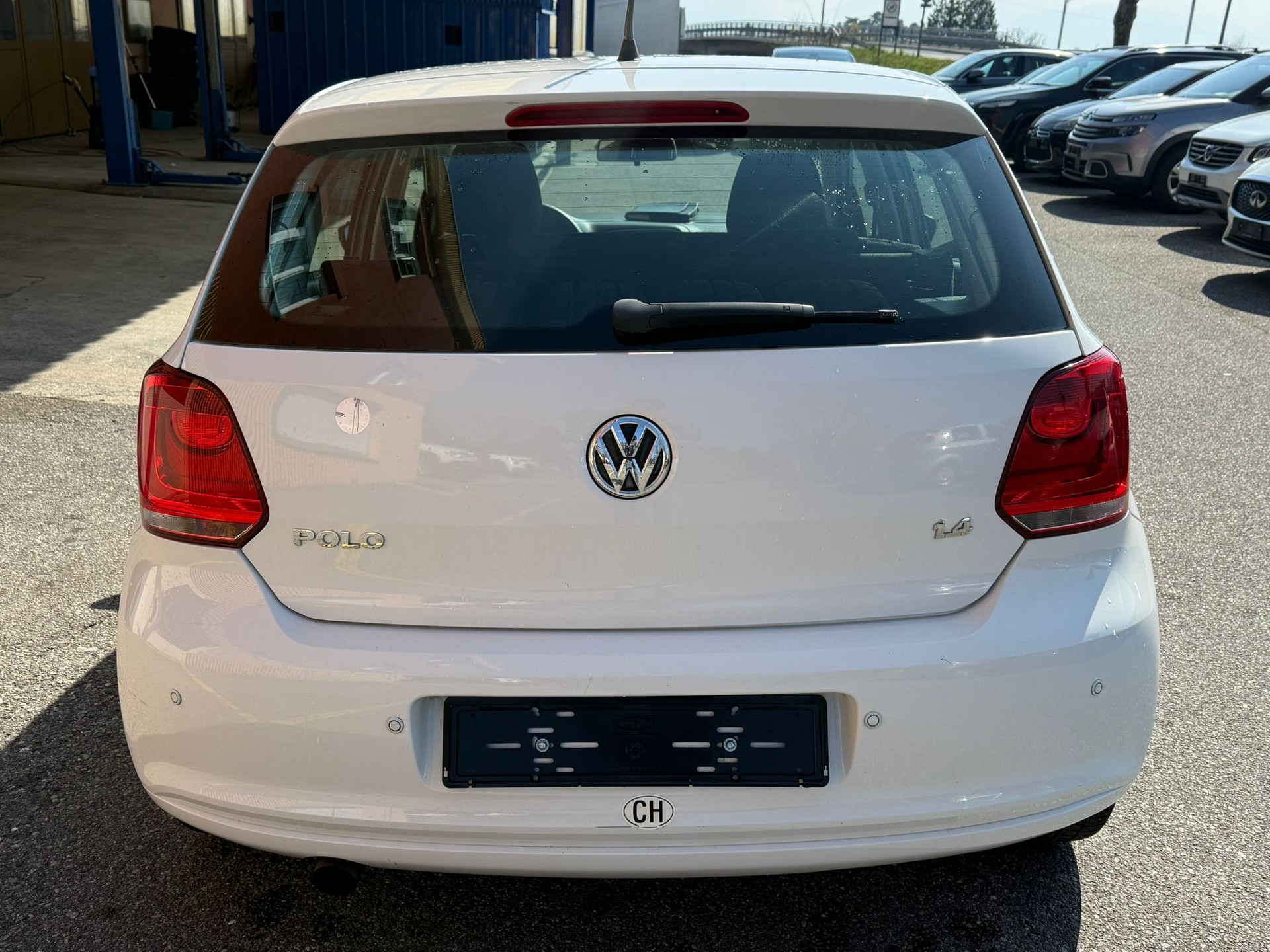 VW Polo 1.4 16V Trendline-image-8