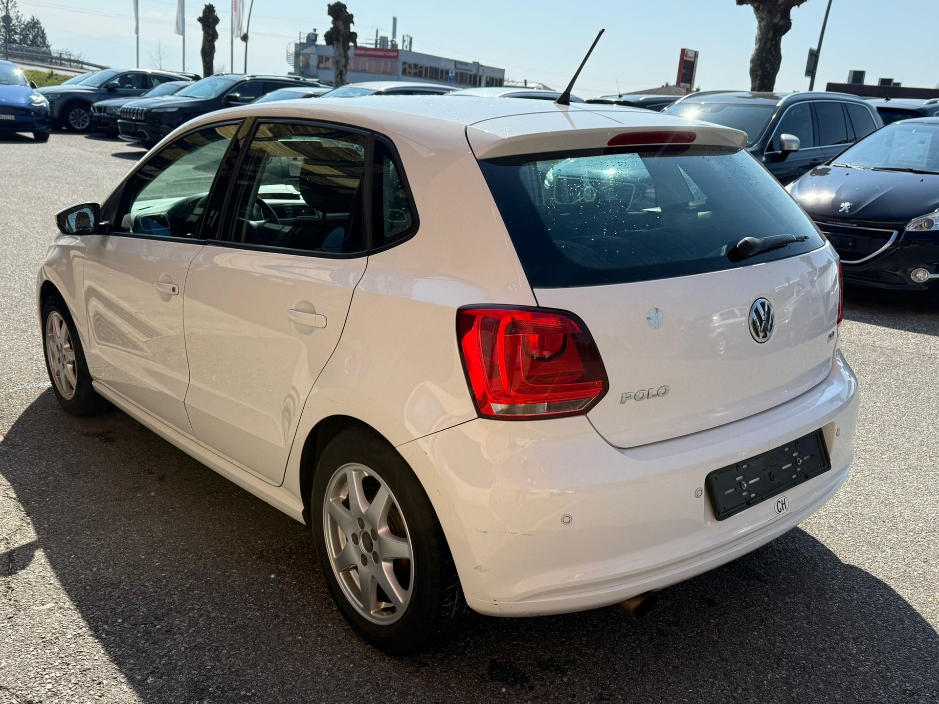 VW Polo 1.4 16V Trendline-image-6