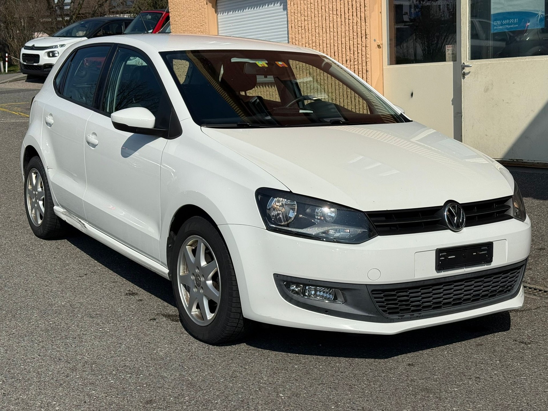 VW Polo 1.4 16V Trendline-image-2