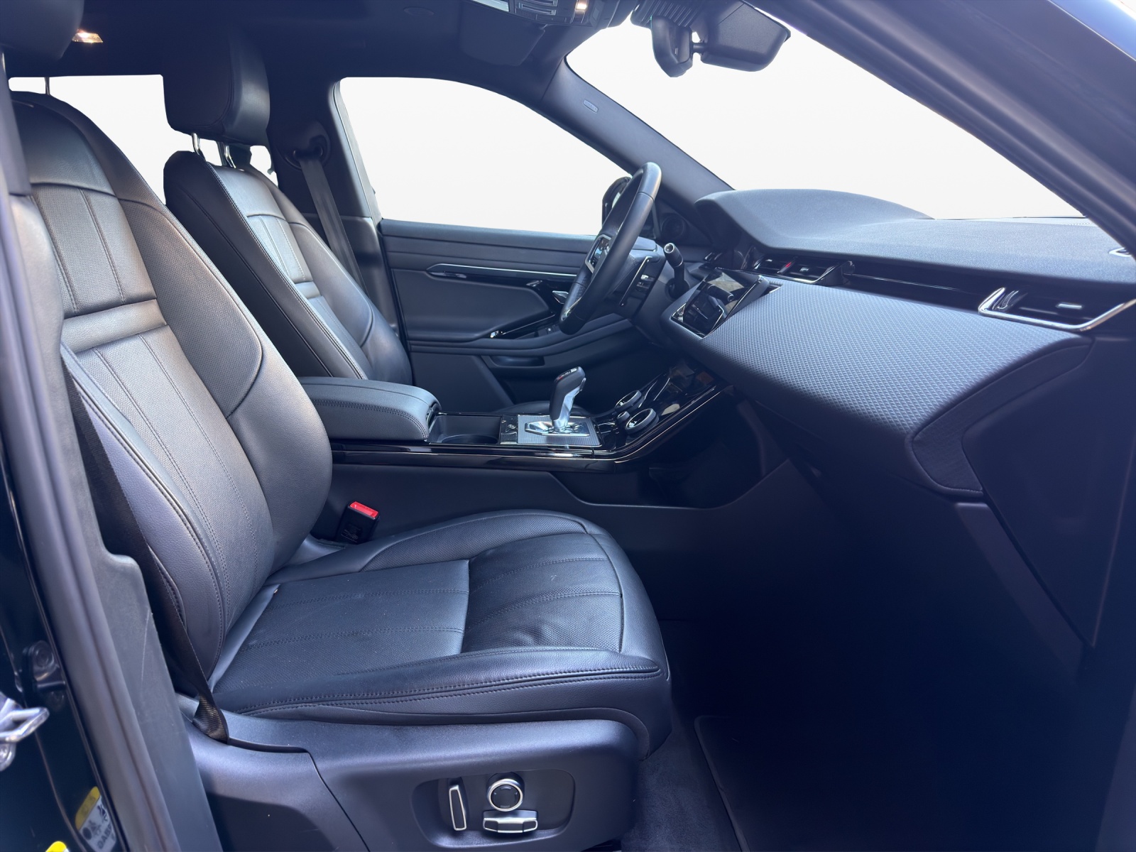 LAND ROVER Range Rover Evoque P 200 MHEV AT9-image-14