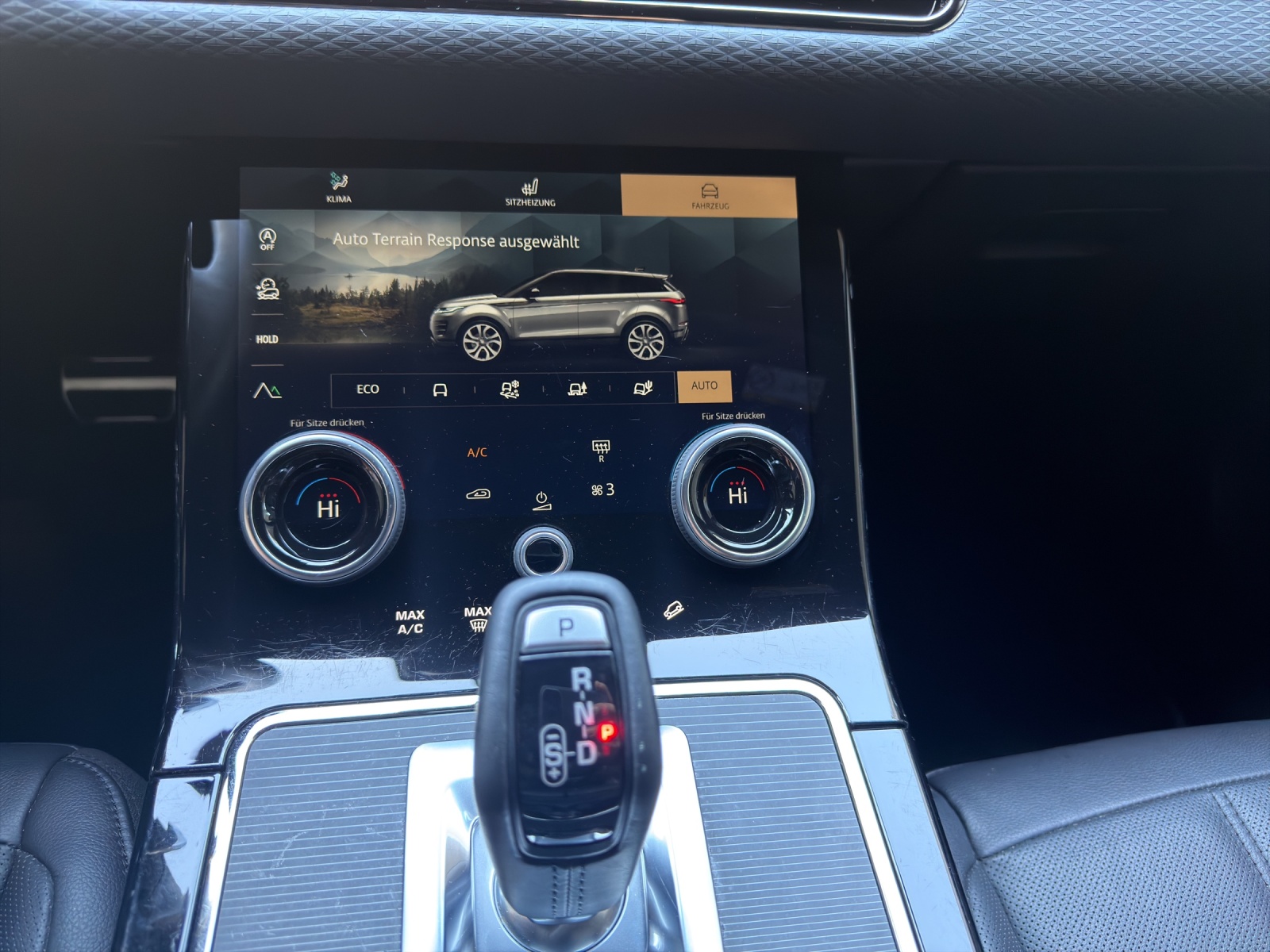 LAND ROVER Range Rover Evoque P 200 MHEV AT9-image-22