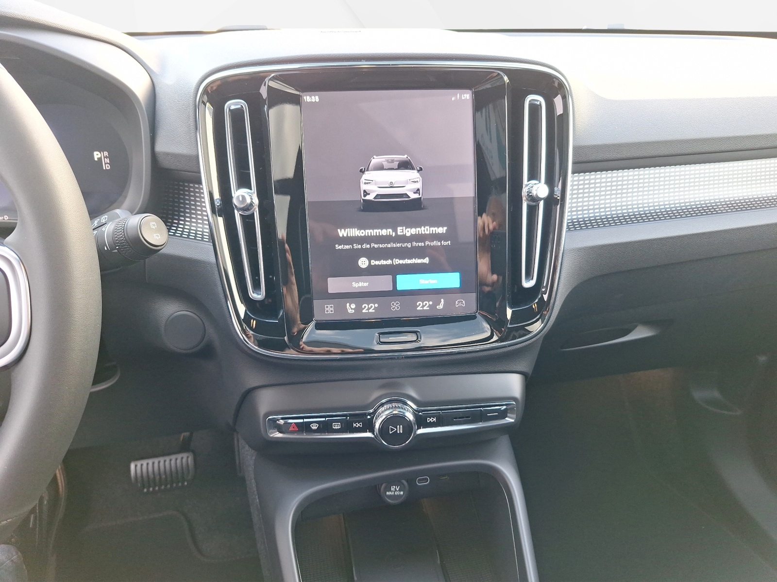 VOLVO EX40 Twin Black Edition AWD-image-10