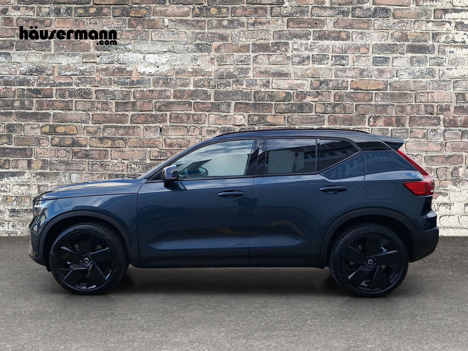 VOLVO EX40 Twin Black Edition AWD-image-1