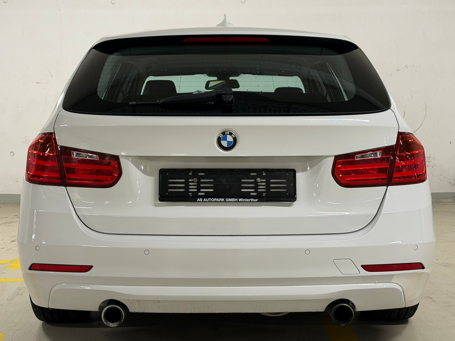 BMW 335i Touring Steptronic-image-4