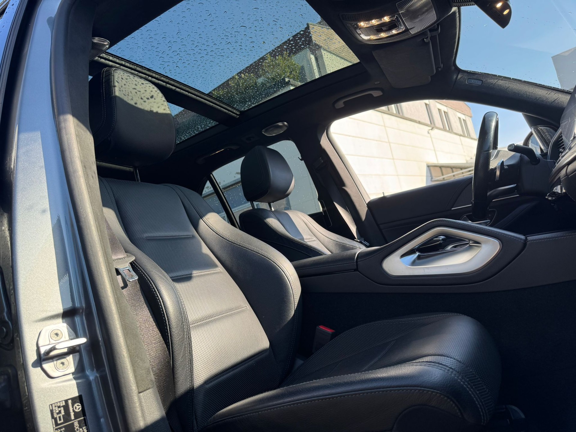 MERCEDES-BENZ GLE 450 4Matic AMG Line 9G-Tronic-image-10