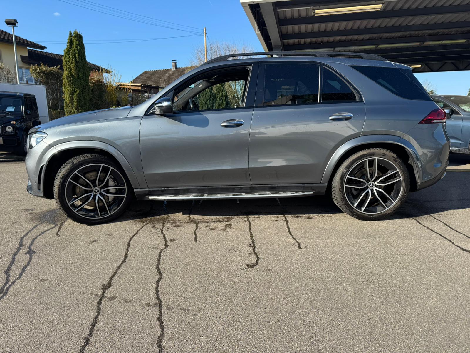 MERCEDES-BENZ GLE 450 4Matic AMG Line 9G-Tronic-image-4