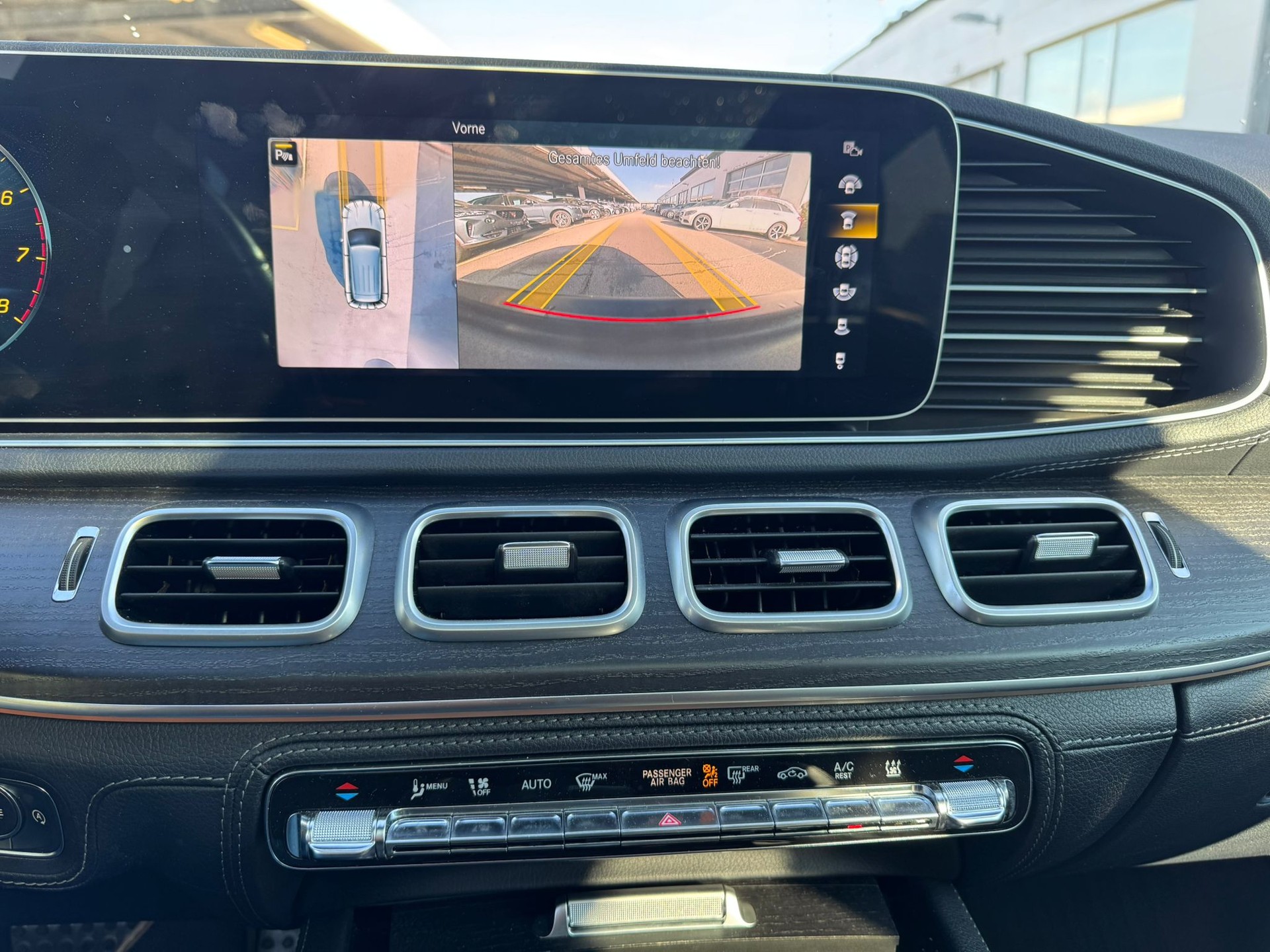 MERCEDES-BENZ GLE 450 4Matic AMG Line 9G-Tronic-image-14