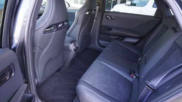 HYUNDAI Ioniq 6 84kWh N 4WD-image-8