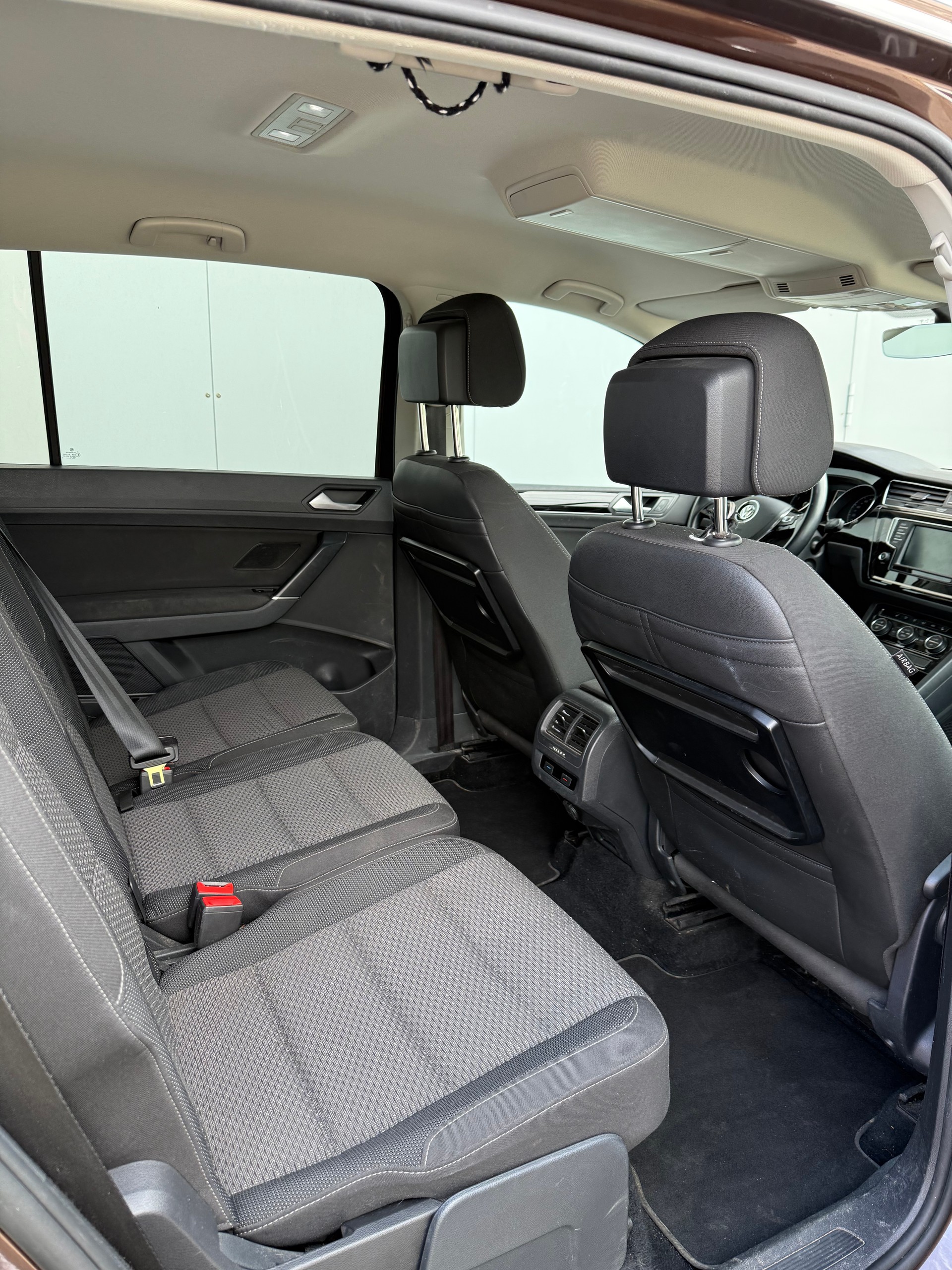 VW TOURAN 1.4TSI BlueMotion 7-Sitze-image-10