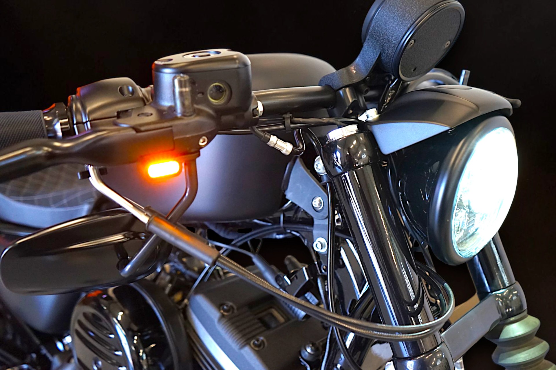 HARLEY-DAVIDSON XL 883 N Sportster Iron ABS-image-7