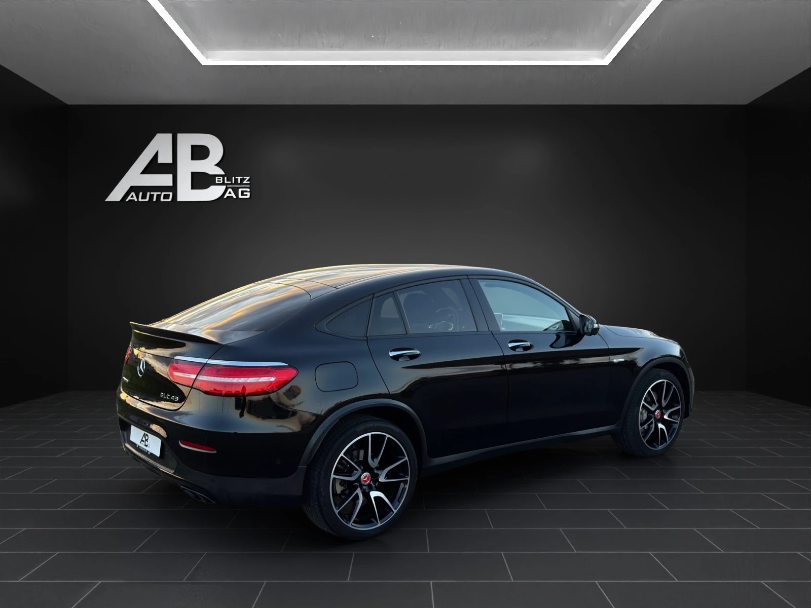 MERCEDES-BENZ GLC Coupé 43 AMG 4Matic 9G-Tronic-image-4