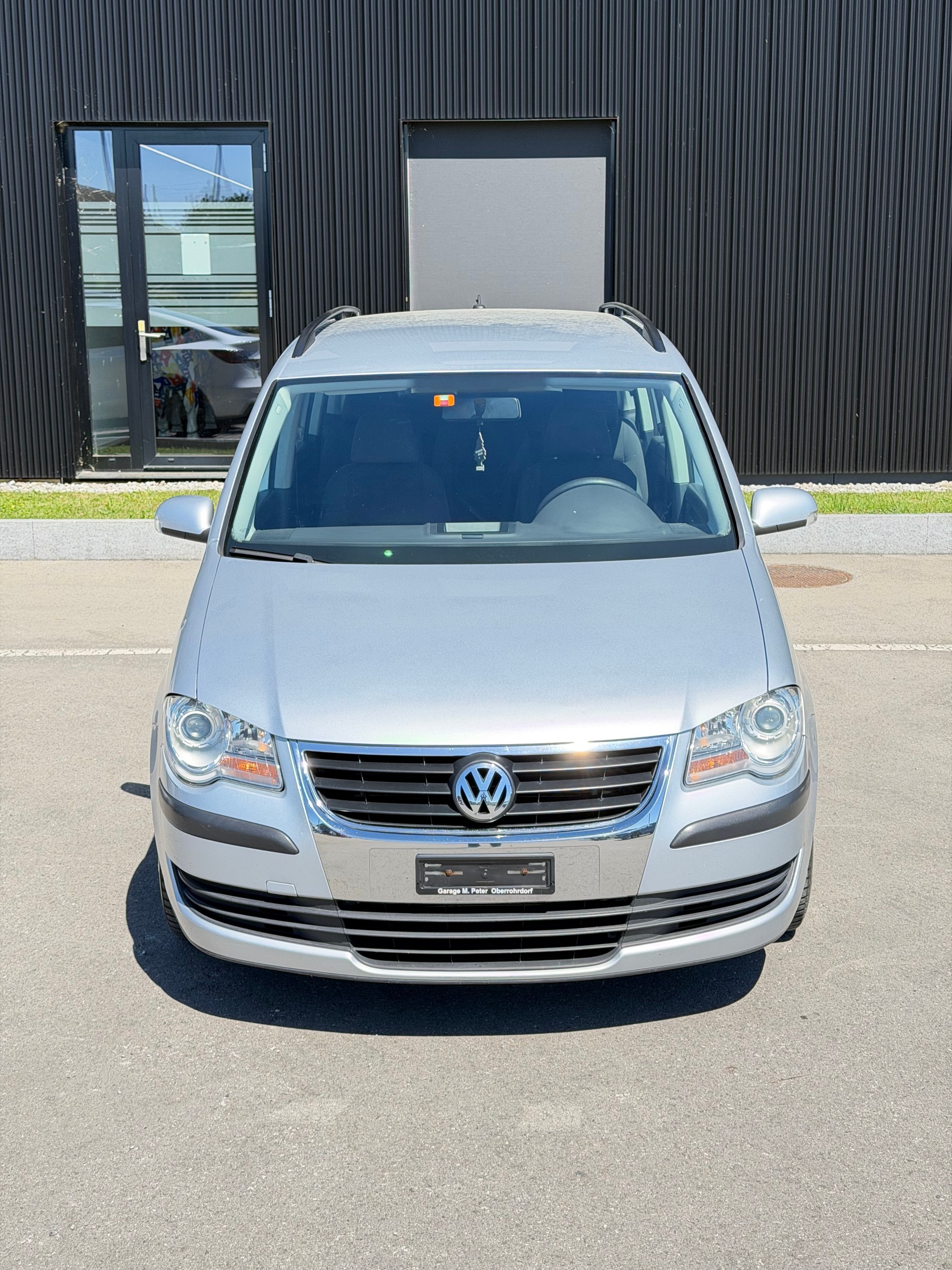 VW Touran 1.9 TDI Trendline DSG-image-1