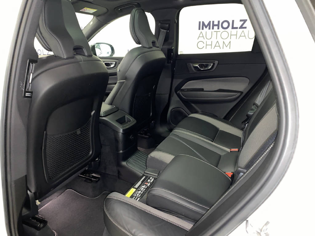VOLVO XC60 2.0 T8 TE R-Design eAWD-image-16