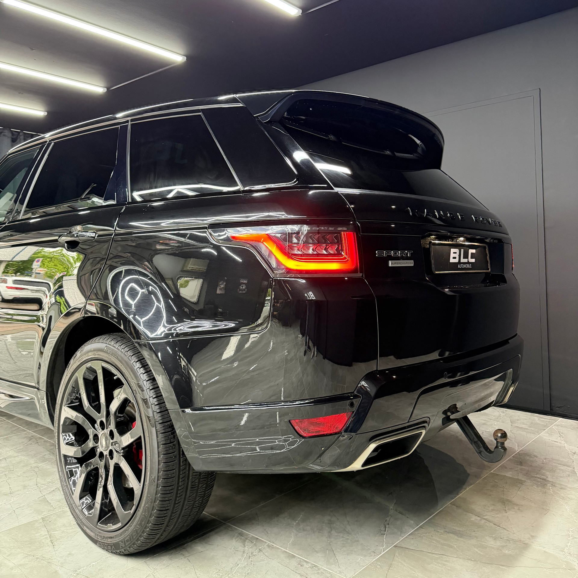 LAND ROVER Range Rover Sport 5.0 V8 S/C HSE Dynamic Automatic-image-6