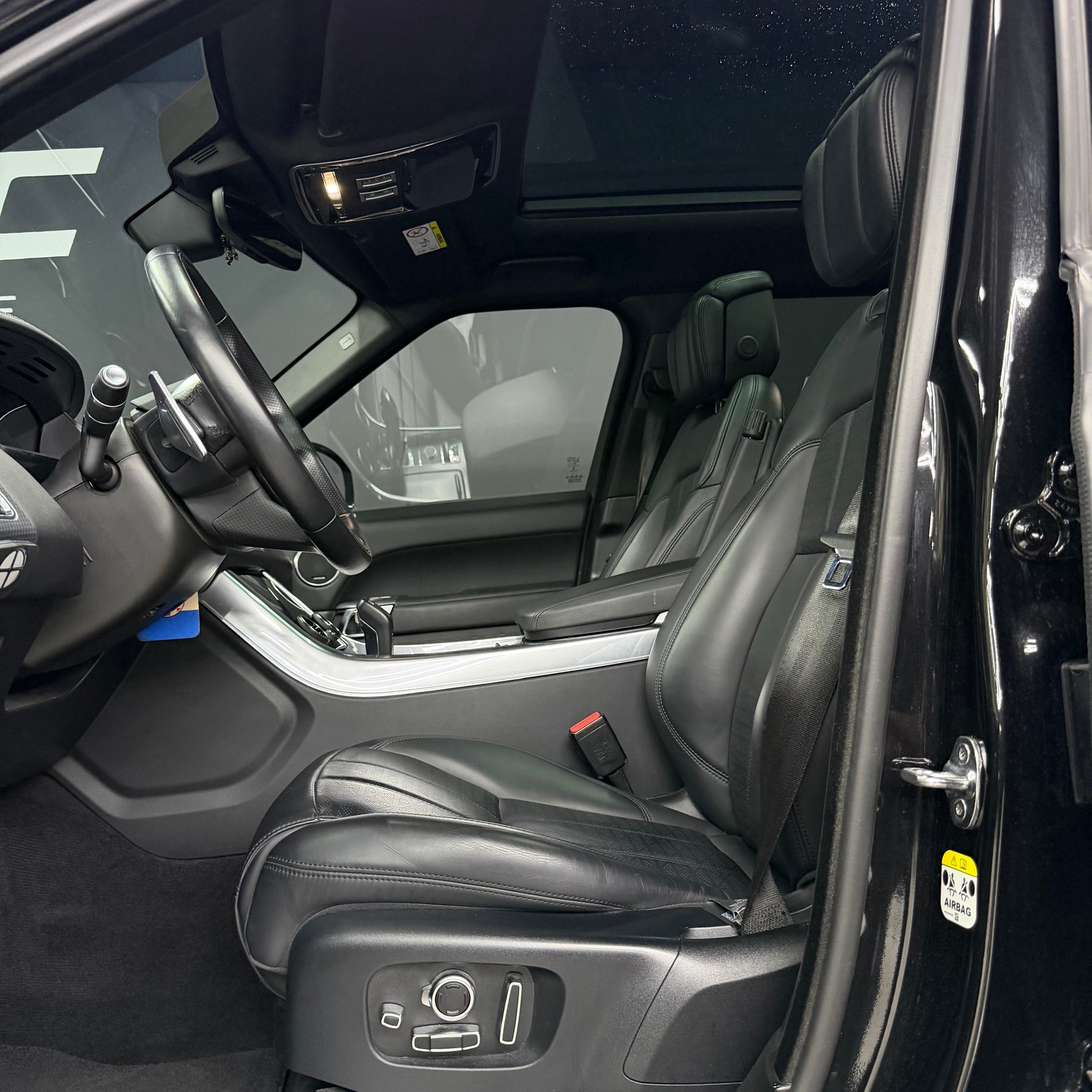 LAND ROVER Range Rover Sport 5.0 V8 S/C HSE Dynamic Automatic-image-9