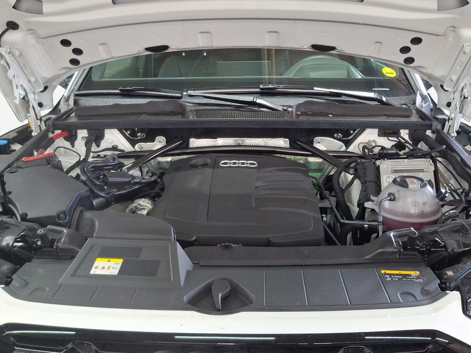 AUDI Q5 40 TDI S-line quattro S-tronic-image-15