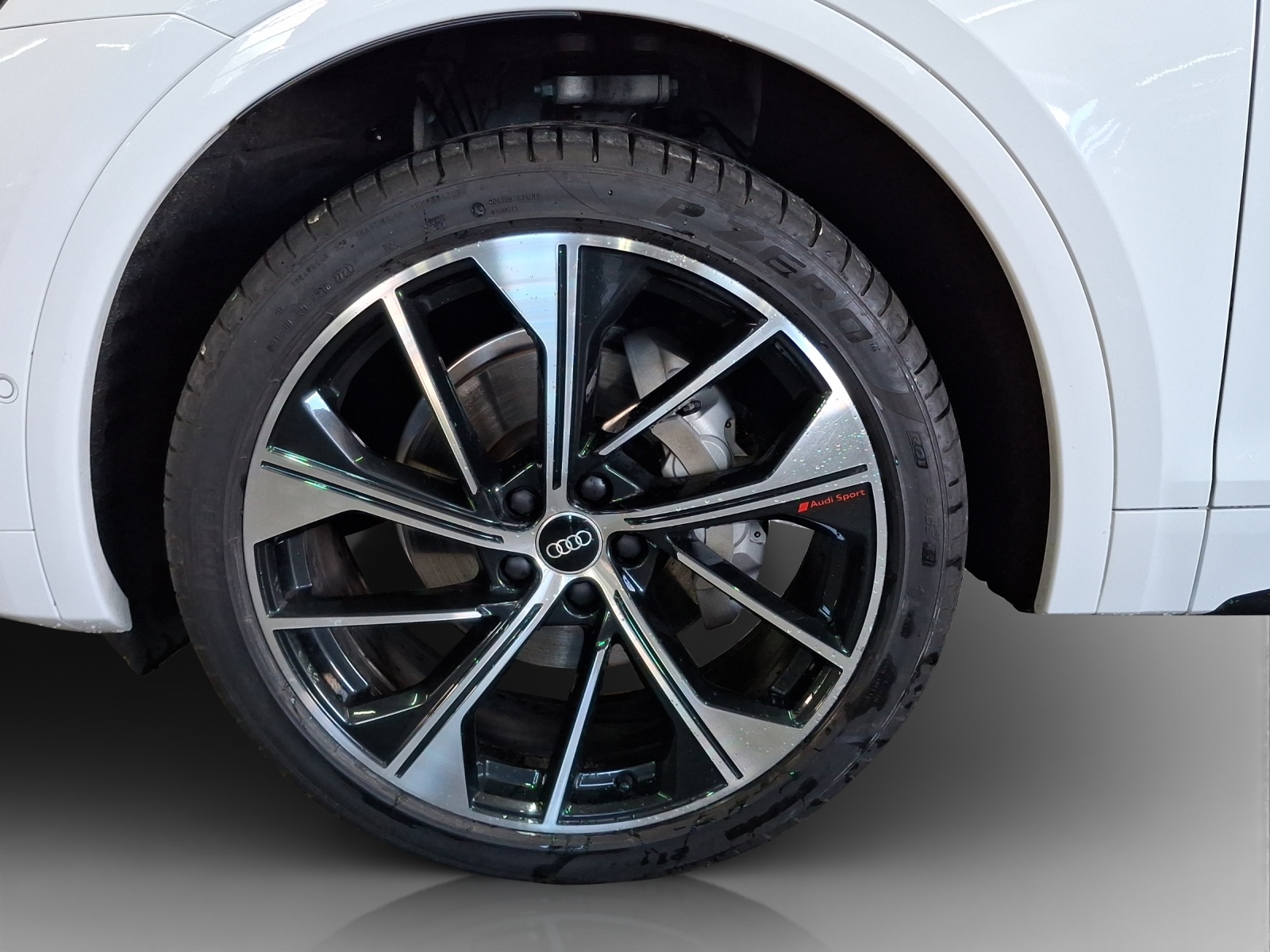 AUDI Q5 40 TDI S-line quattro S-tronic-image-14
