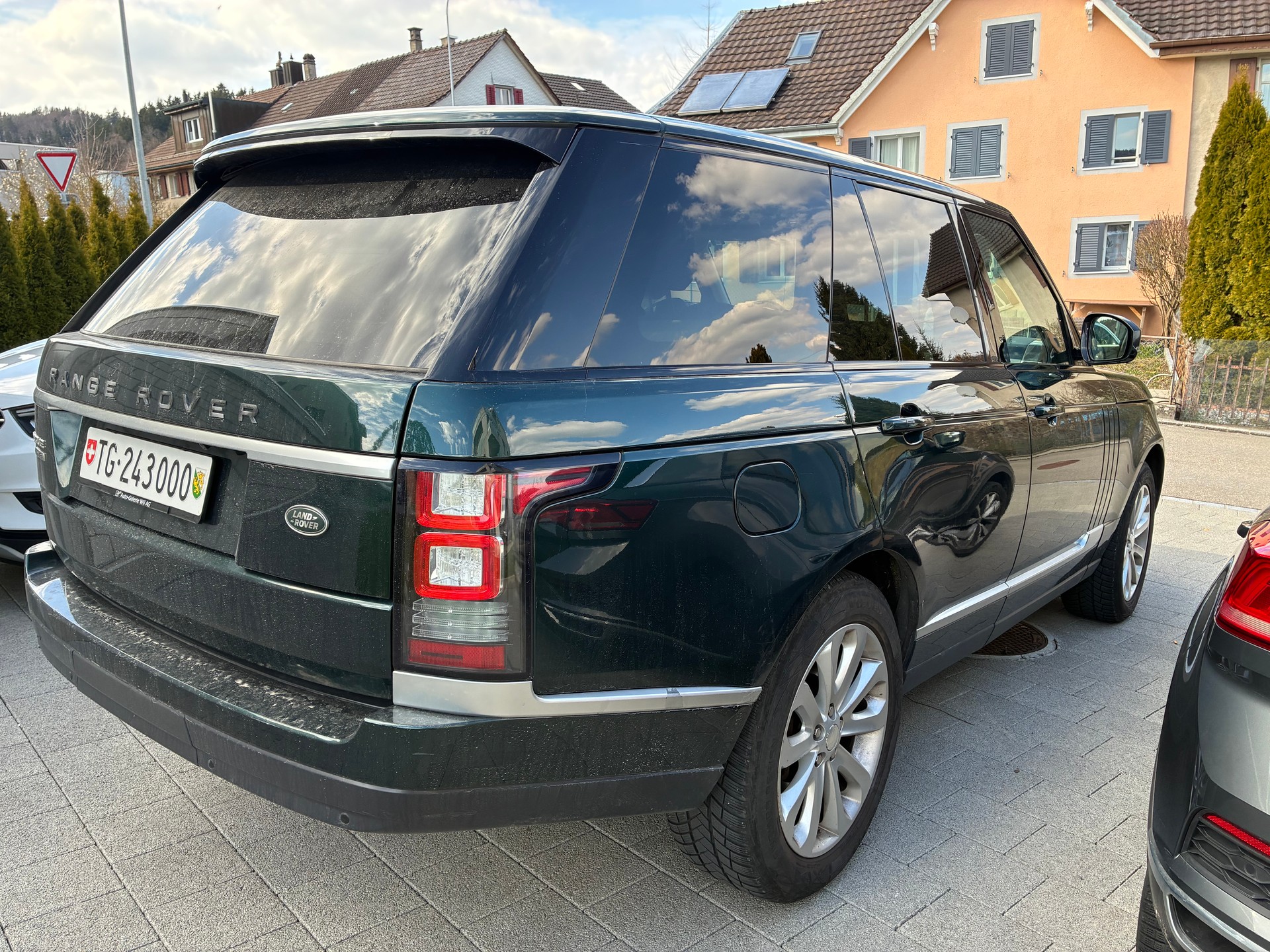 LAND ROVER Range Rover 4.4 SDV8 Vogue Automatic-image-1