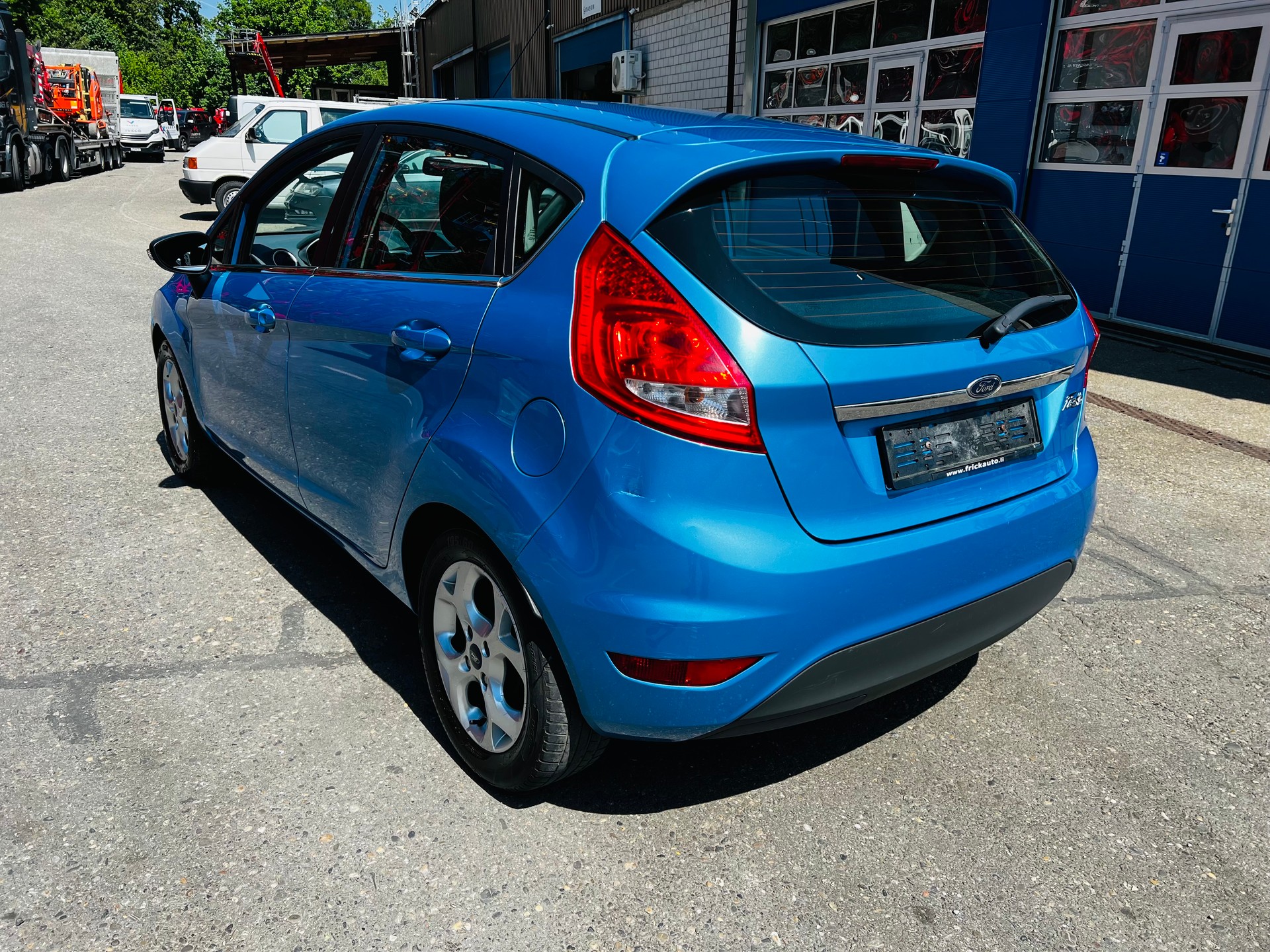 FORD Fiesta 1.6 16V Titanium-image-5