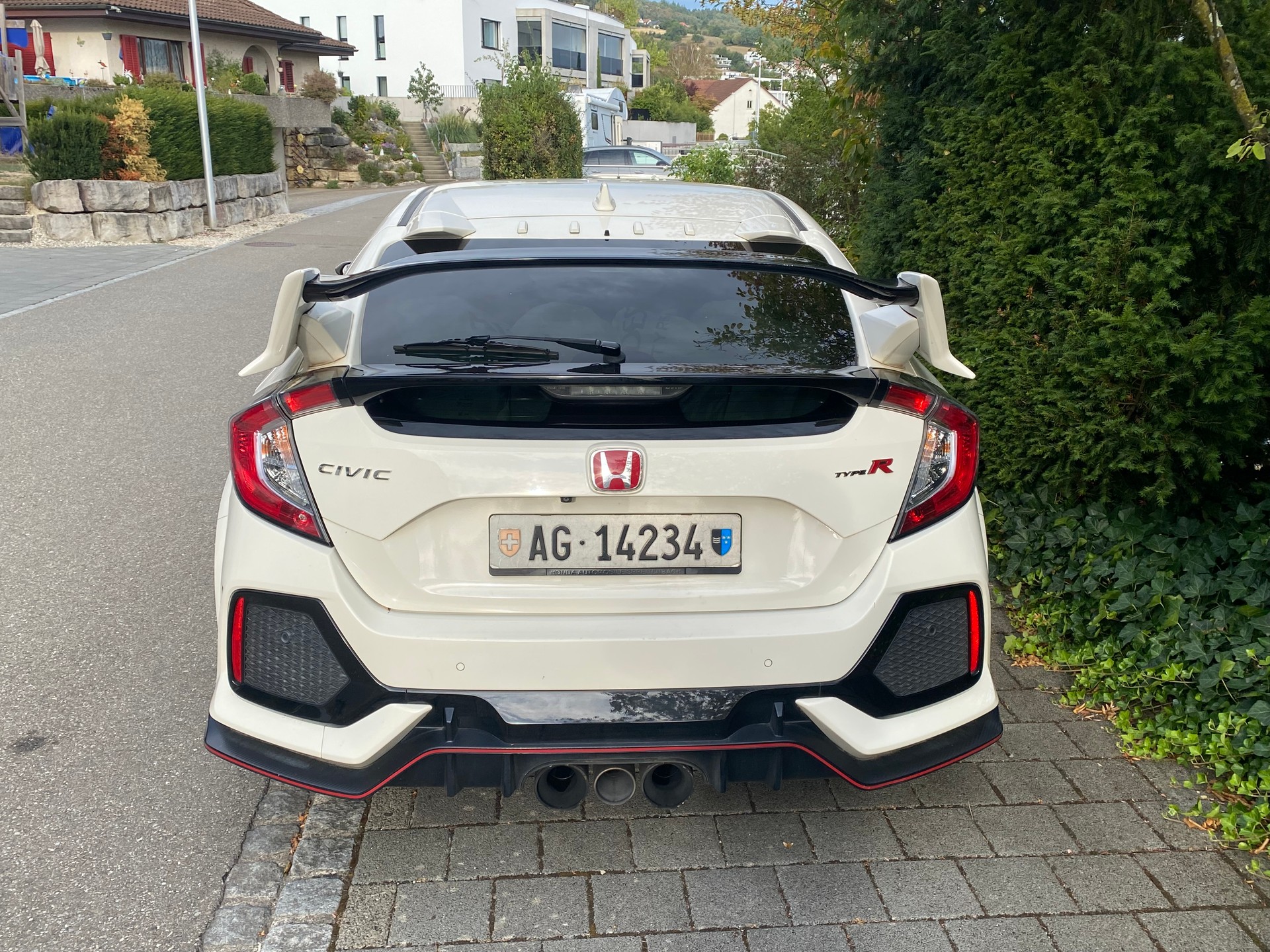HONDA 2.0 Civic VTEC Type R / FRiSCH ab MFK + SERVICE + neue Bremsen hinten-image-2