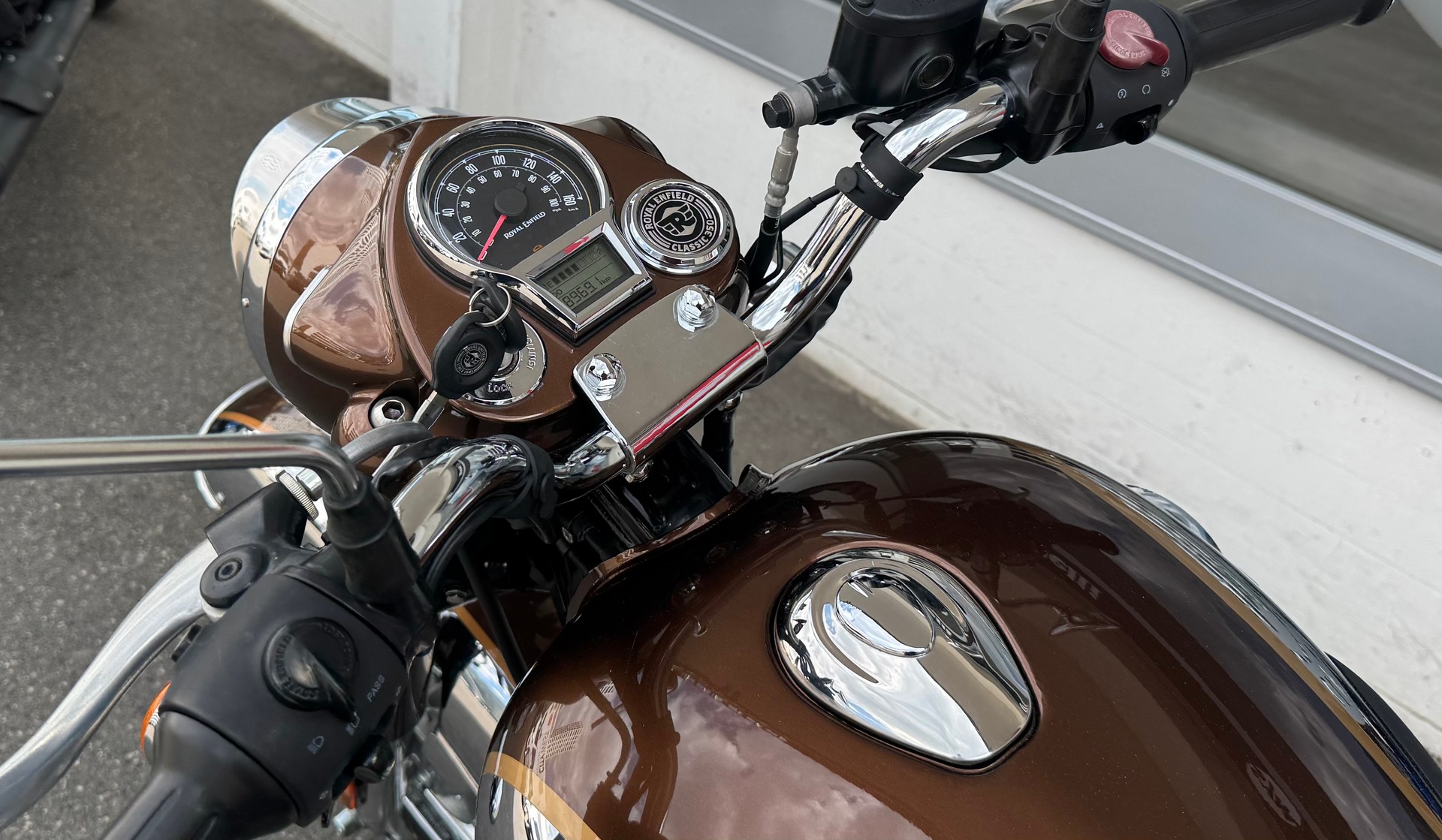 ROYAL ENFIELD Classic 350 Chrome-image-9