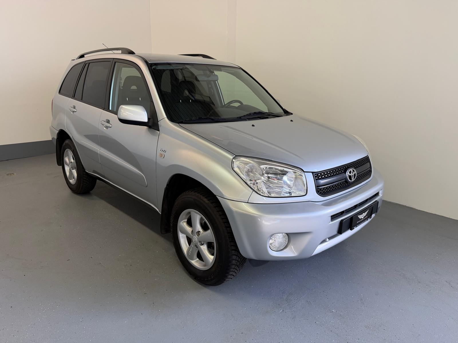 TOYOTA 2.0 VVT-i Linea Luna Automatik-showroom-element-1