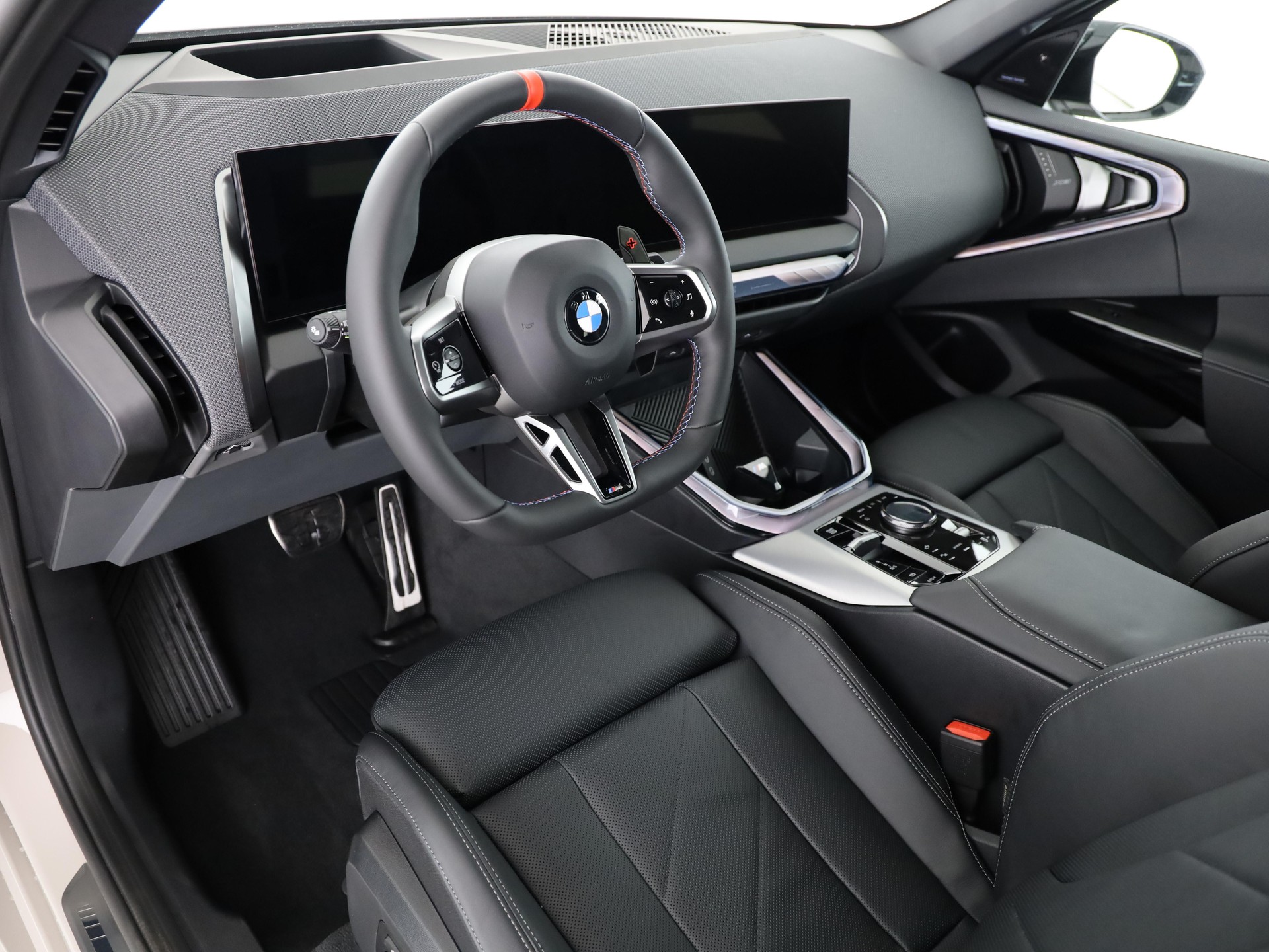 BMW X3 M50i-image-12