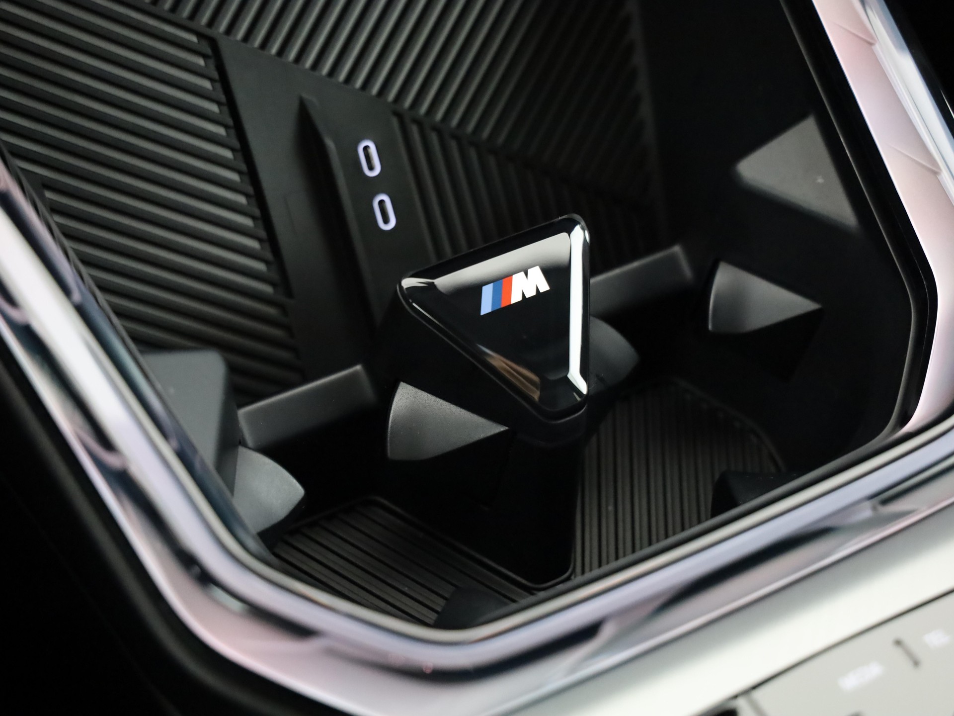 BMW X3 M50i-image-19