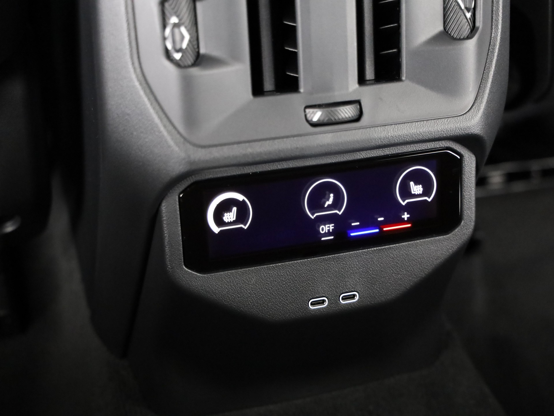 BMW X3 M50i-image-22