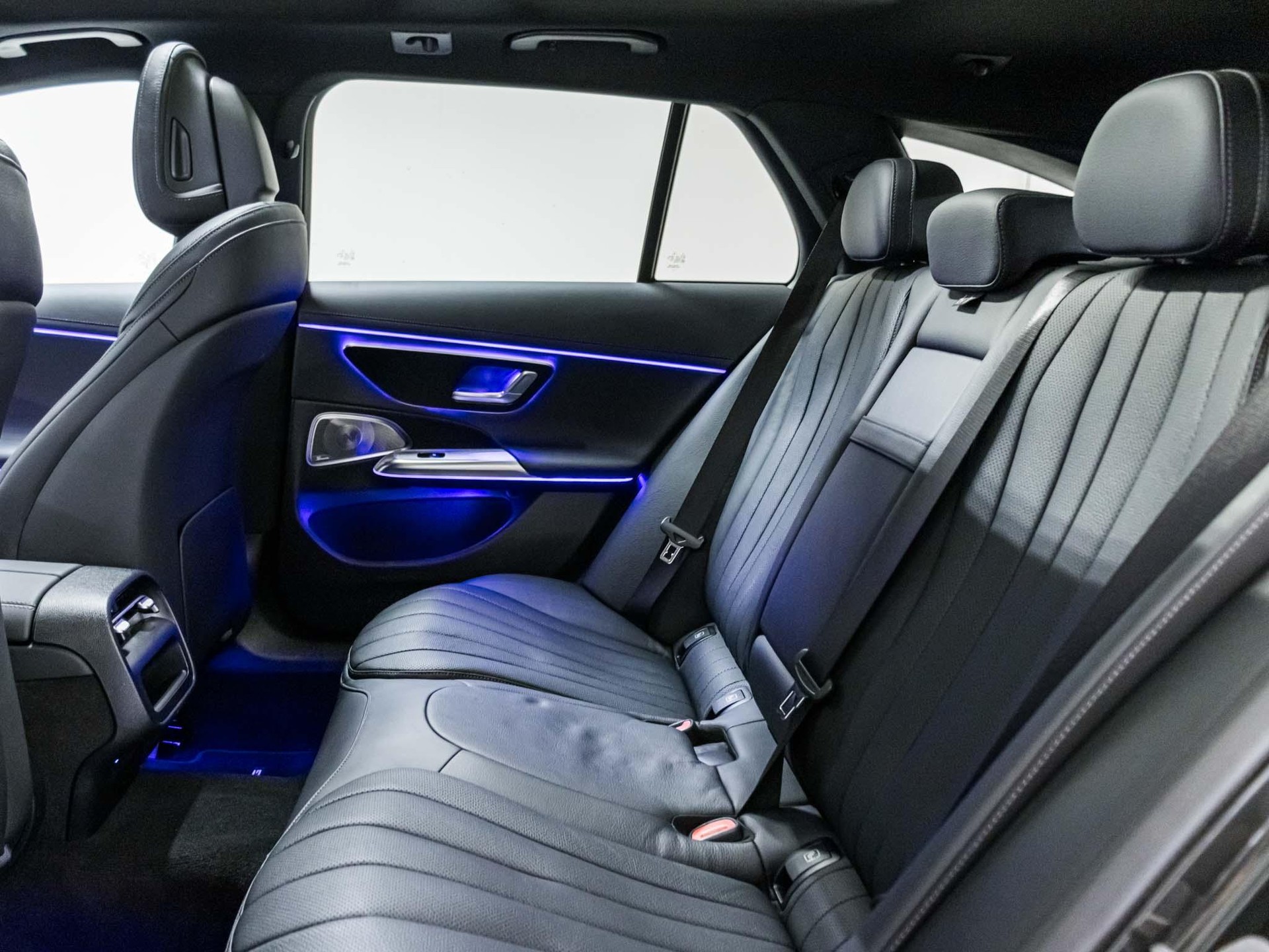MERCEDES-BENZ E 300 de 4MATIC T-Modell-image-7