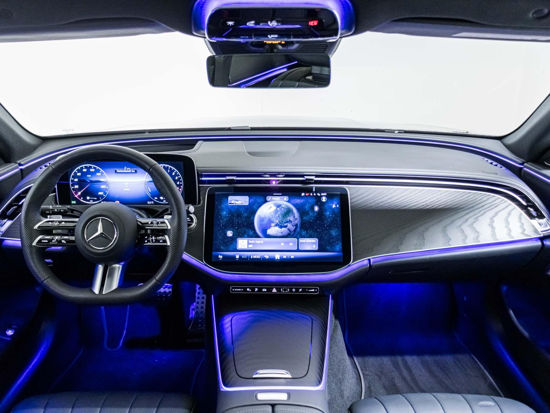 MERCEDES-BENZ E 300 de 4MATIC T-Modell-image-11