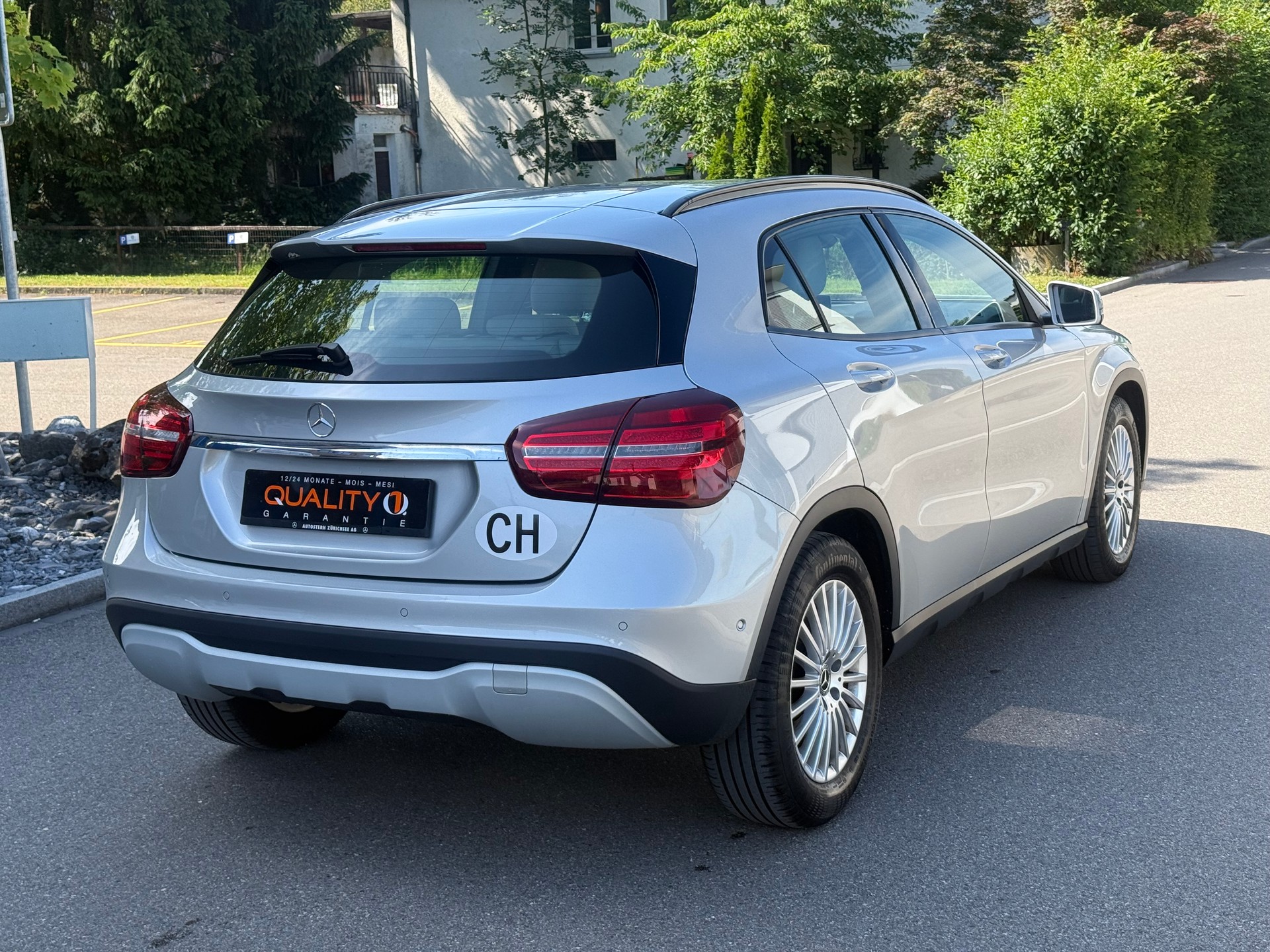 MERCEDES-BENZ GLA 200 CDI Style 4Matic 7G-DCT-image-3