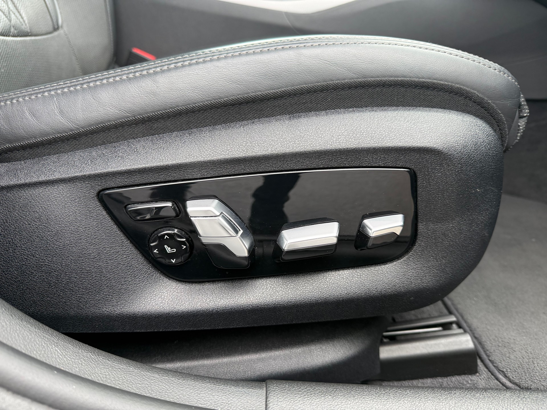 BMW 540d xDrive Touring M Sport-image-19
