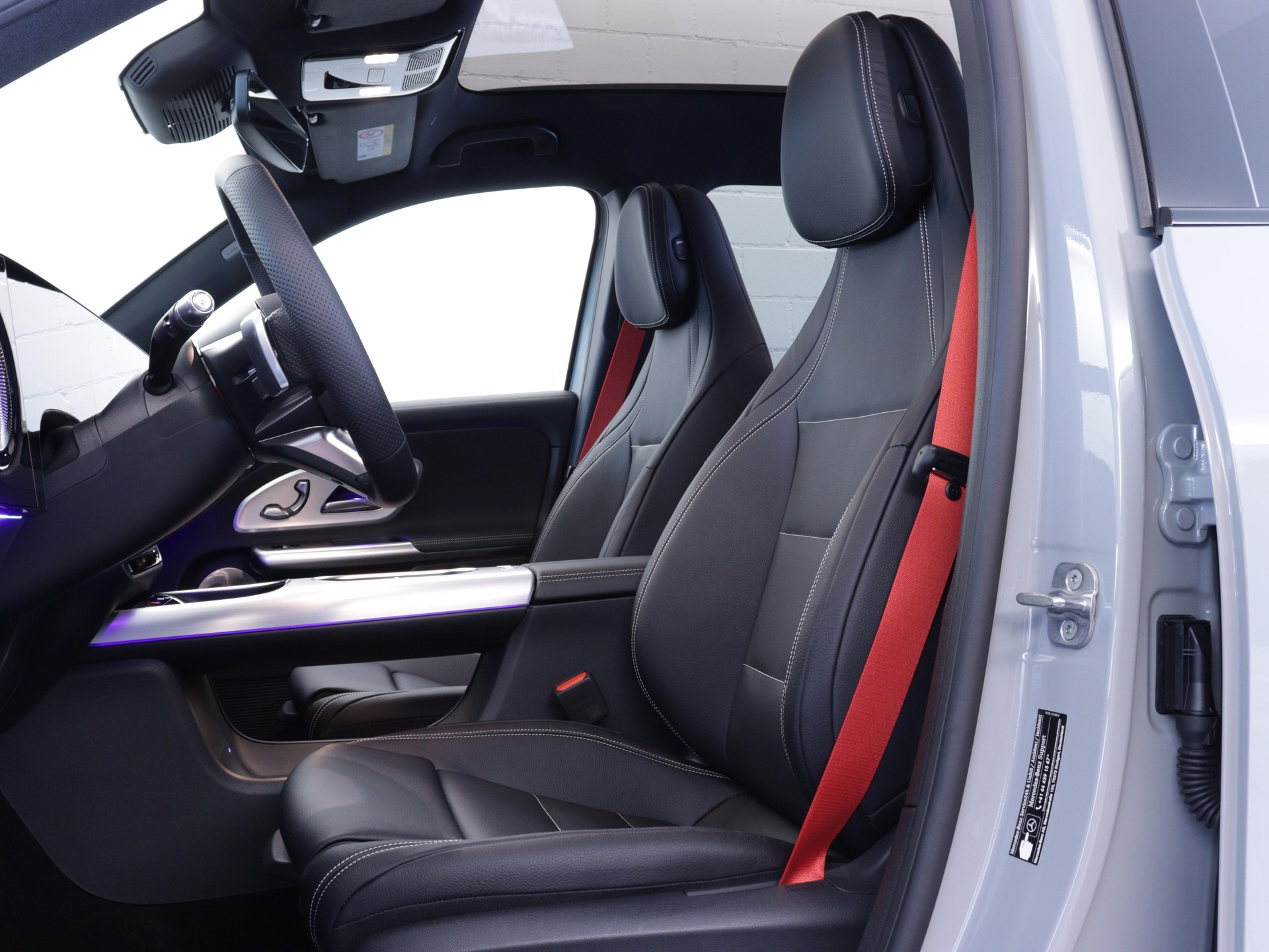 MERCEDES-BENZ GLB 220 4matic-image-6