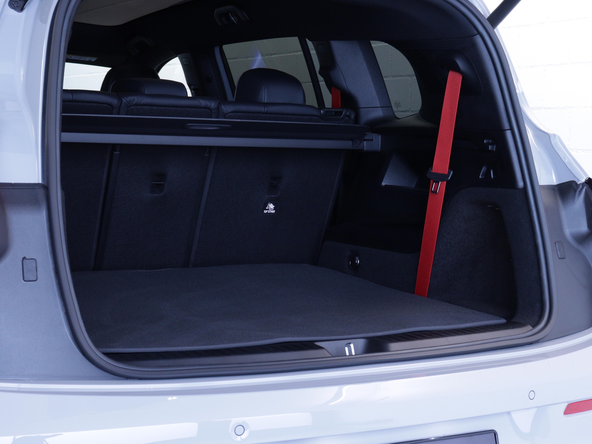 MERCEDES-BENZ GLB 220 4matic-image-12