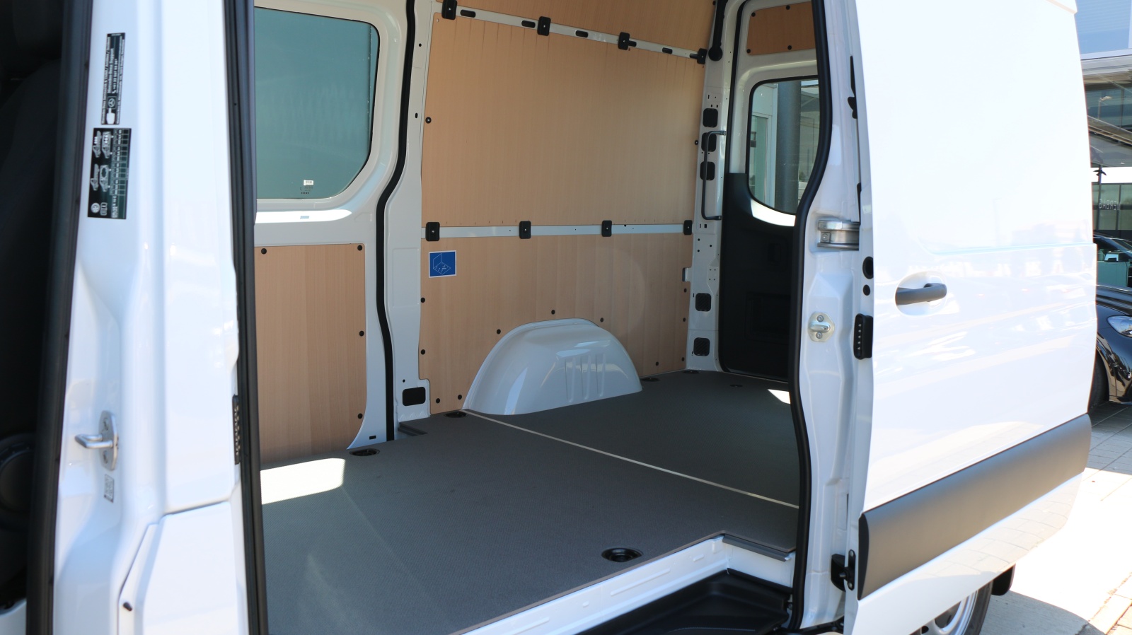 MERCEDES-BENZ Sprinter 319 CDI PRO KA 3665mm S-image-11
