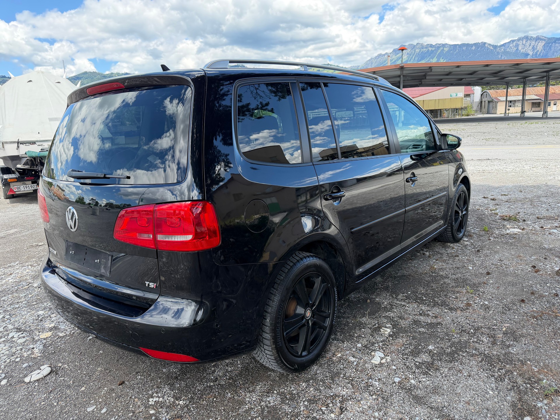 VW TOURAN-image-4