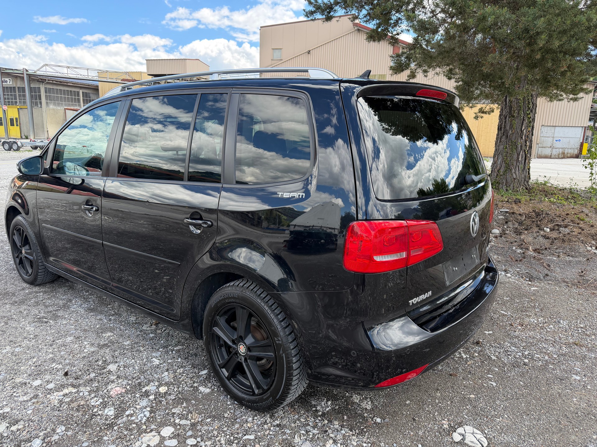 VW TOURAN-image-6