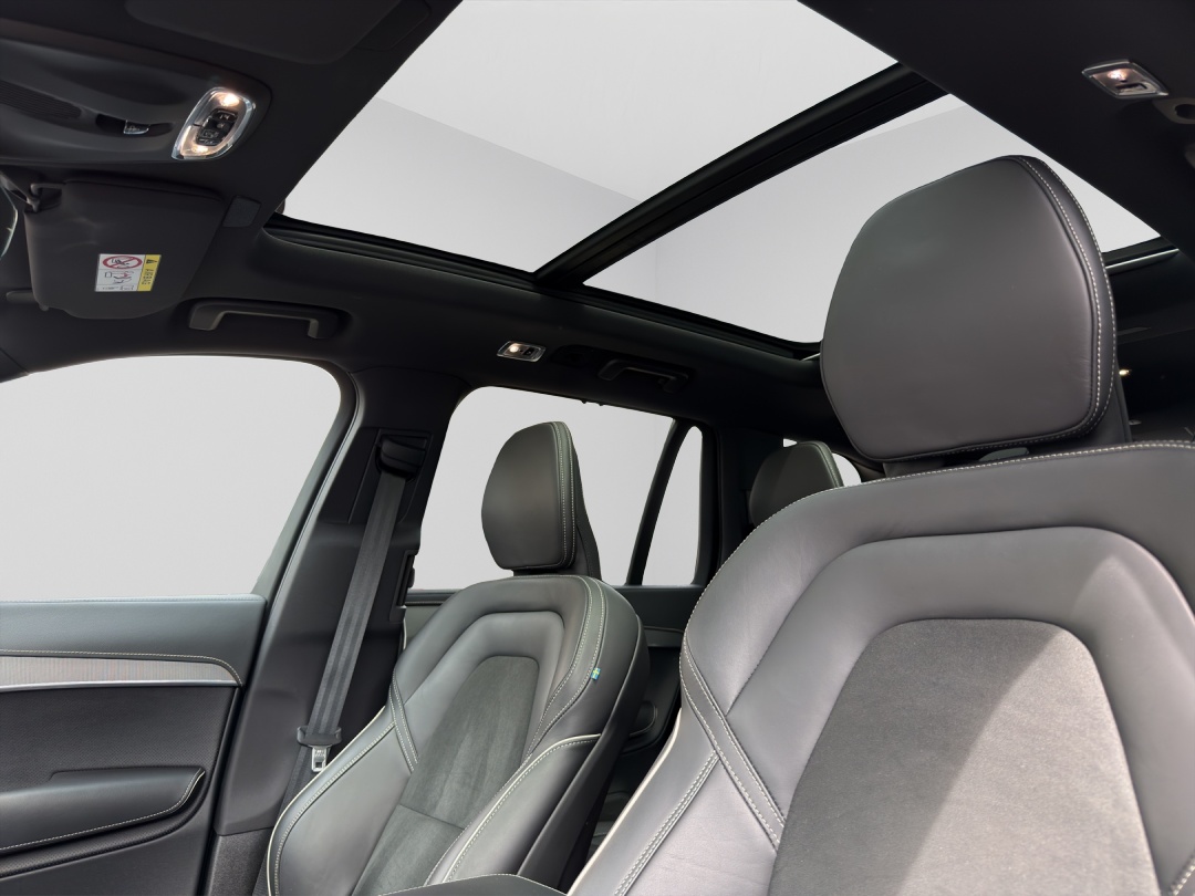 VOLVO XC90 T8 eAWD PluginHybrid Plus Dark Geartronic-image-17